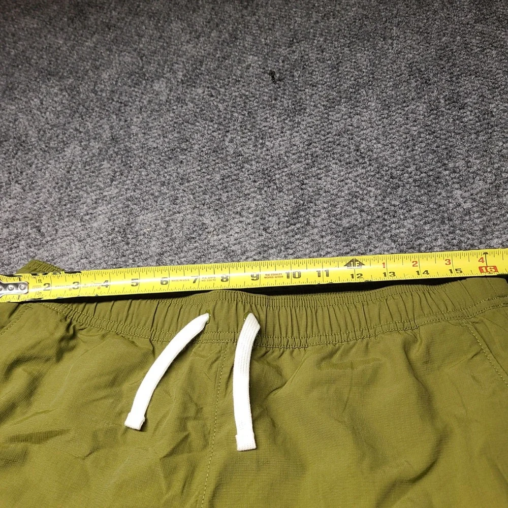 NEW The North Face Mens Action Short 2.0 Forest Olive Green NF0A87TJ Medium NWT